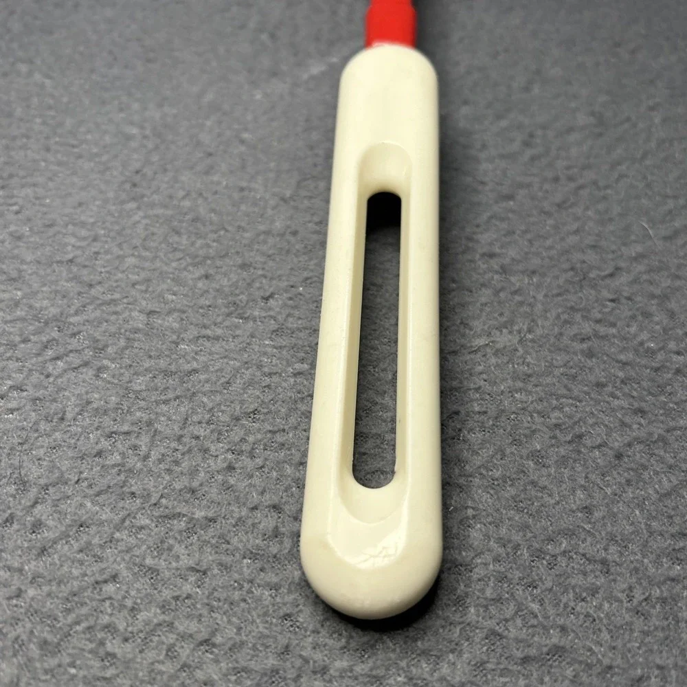 Vintage Bonny Red Balloon Whisk White Handle Rubber Coated Retro Kitchen Utensil